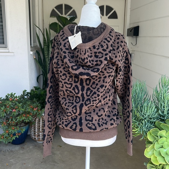 SER.O.YA Emmet Hoodie - Picture 6 of 13